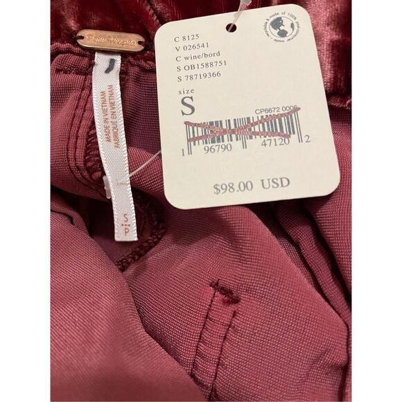 Free People Sky's The Limit Velvet Shorts Size S - Picture 6 of 6